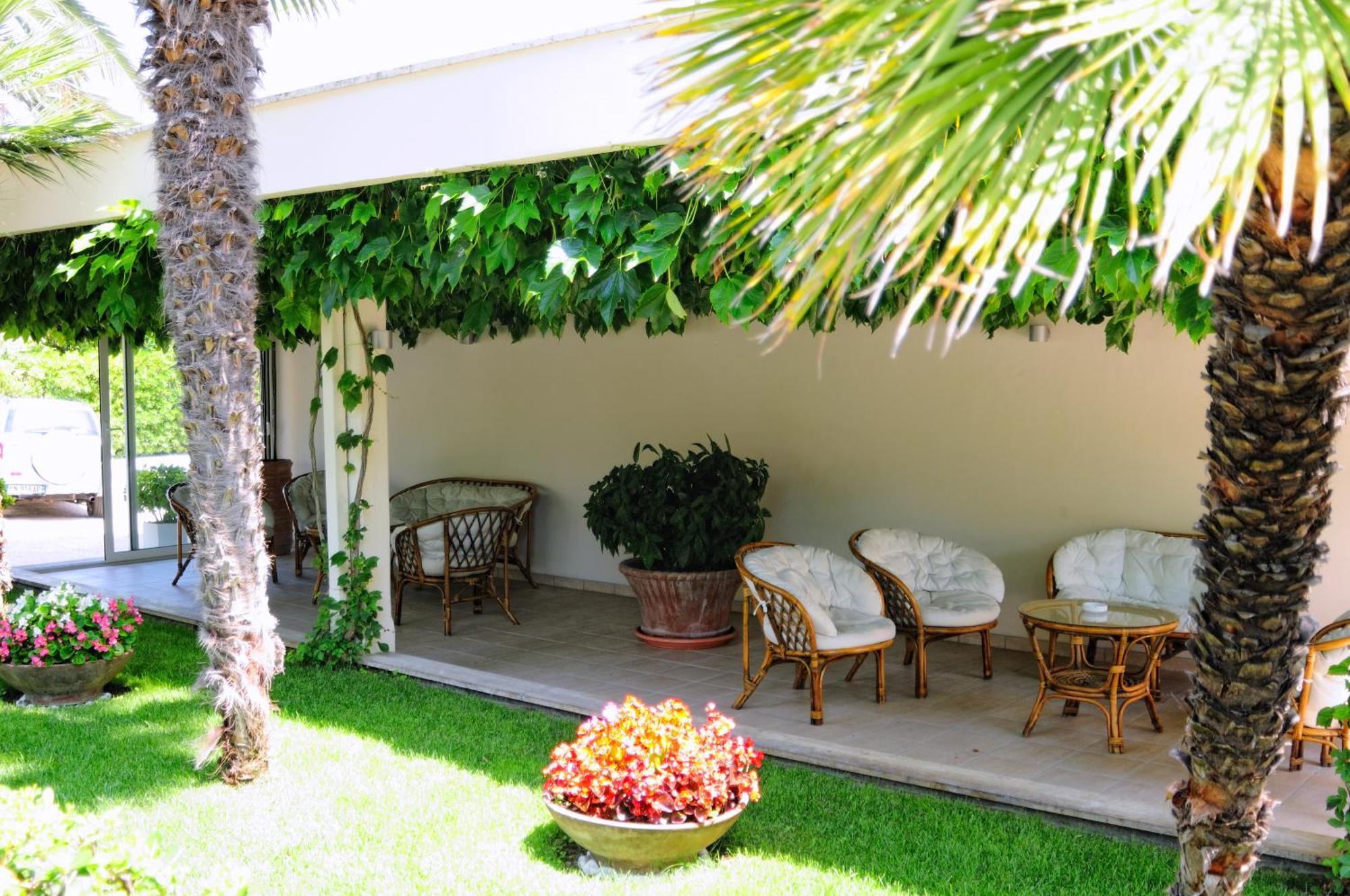 Albergo Punta De L'Est Francavilla Al Mare Bagian luar foto