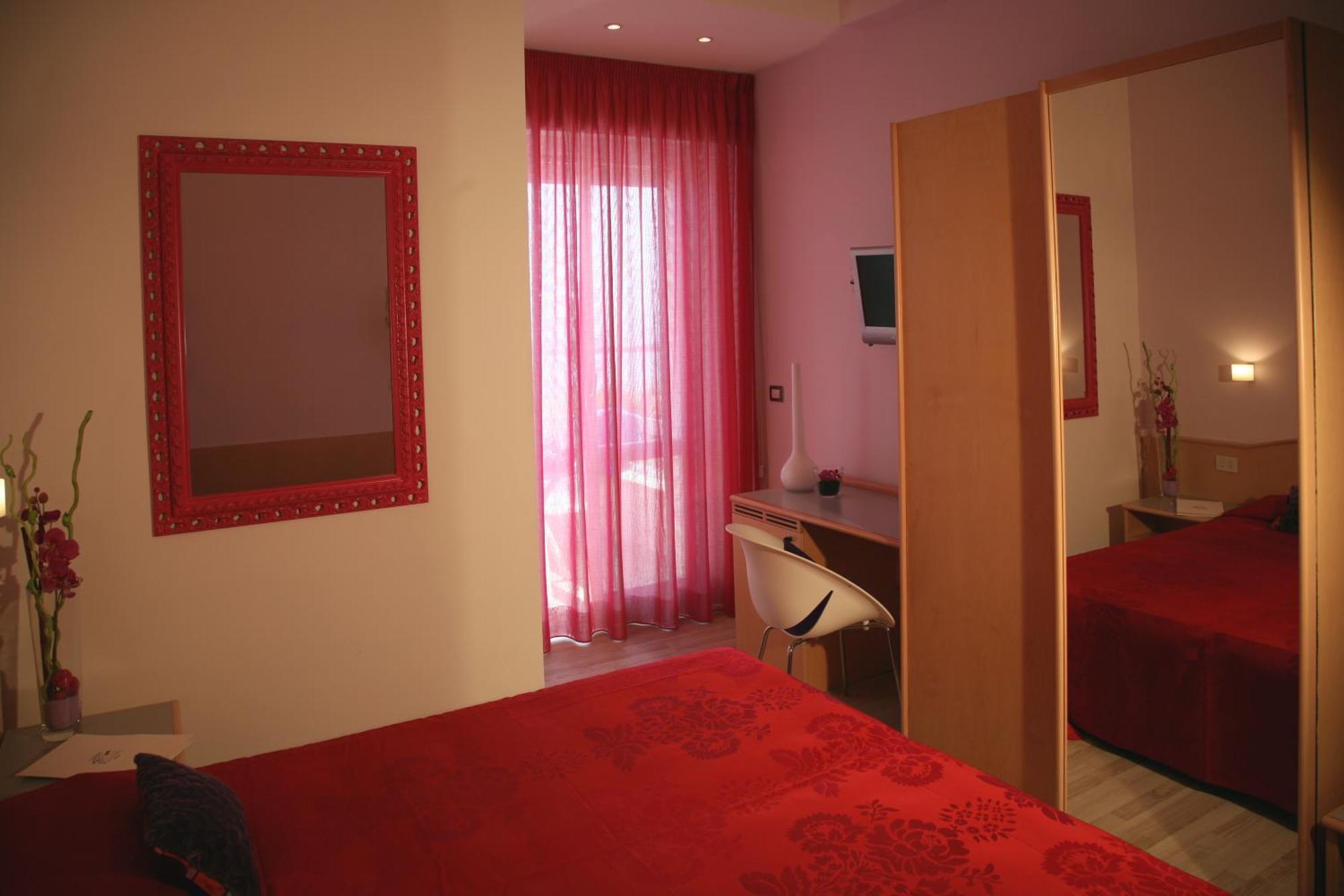 Albergo Punta De L'Est Francavilla Al Mare Bagian luar foto